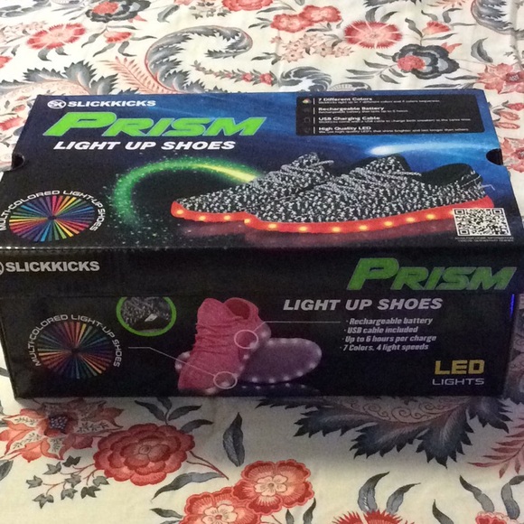 SOLD!!!!!!     Slickkicks light up LED shoes. - Picture 6 of 7